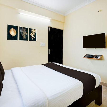 העיר בנגלור Hotel O Ganakkal Near Bgs Hospital Junction Formerly Omkar Inn. מראה חיצוני תמונה