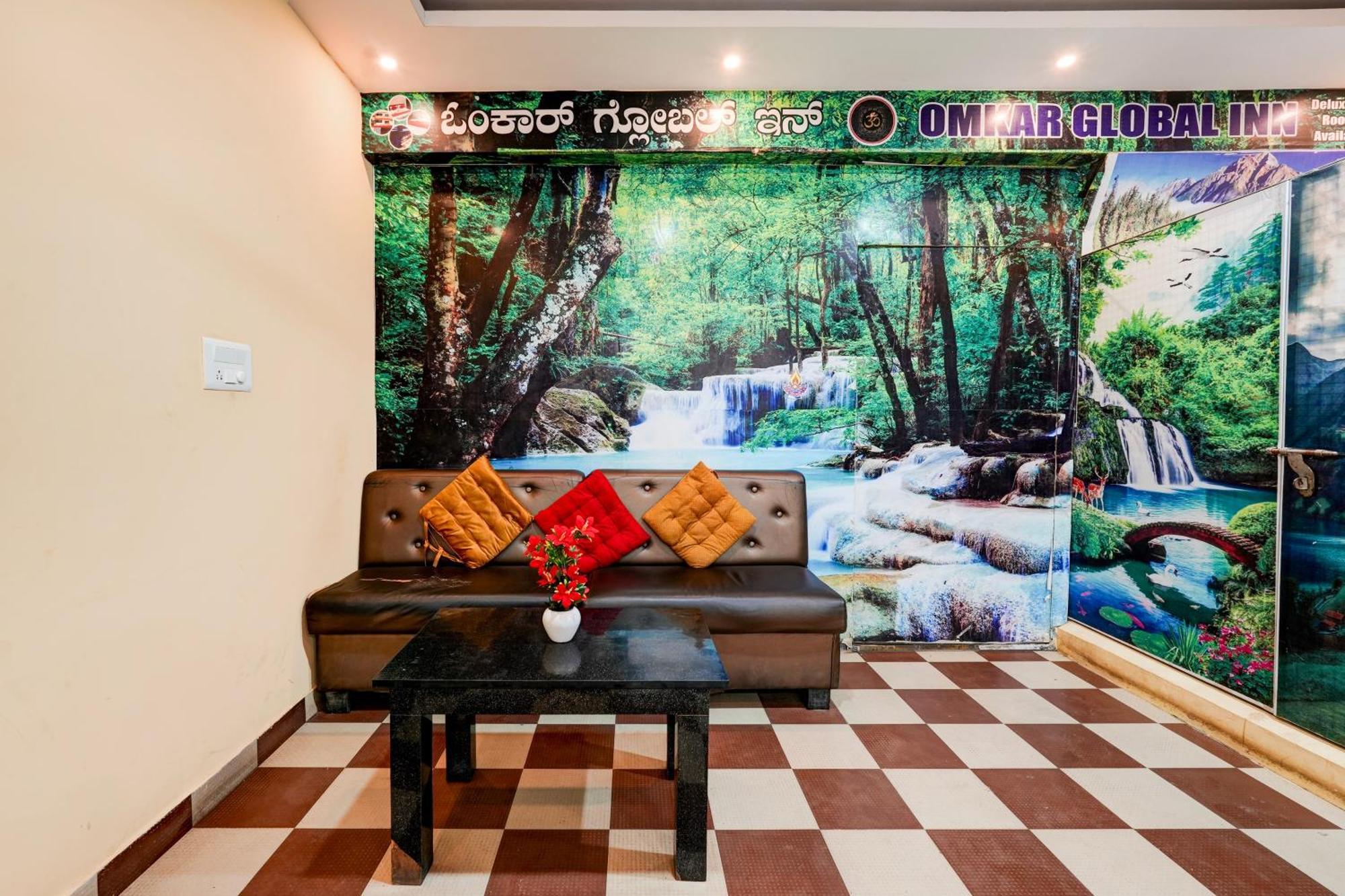 העיר בנגלור Hotel O Ganakkal Near Bgs Hospital Junction Formerly Omkar Inn. מראה חיצוני תמונה