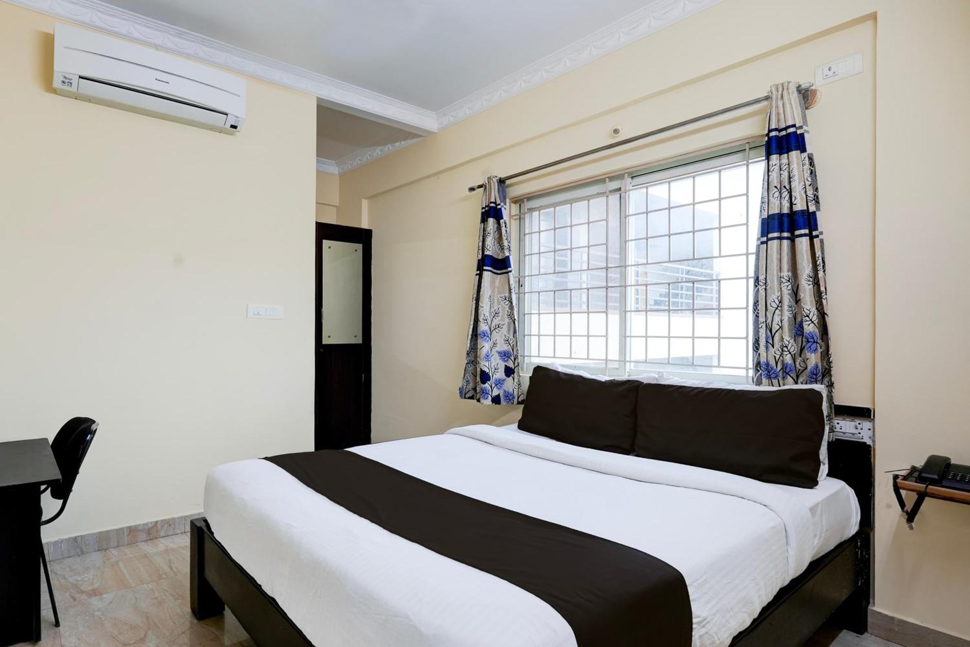 העיר בנגלור Hotel O Ganakkal Near Bgs Hospital Junction Formerly Omkar Inn. מראה חיצוני תמונה
