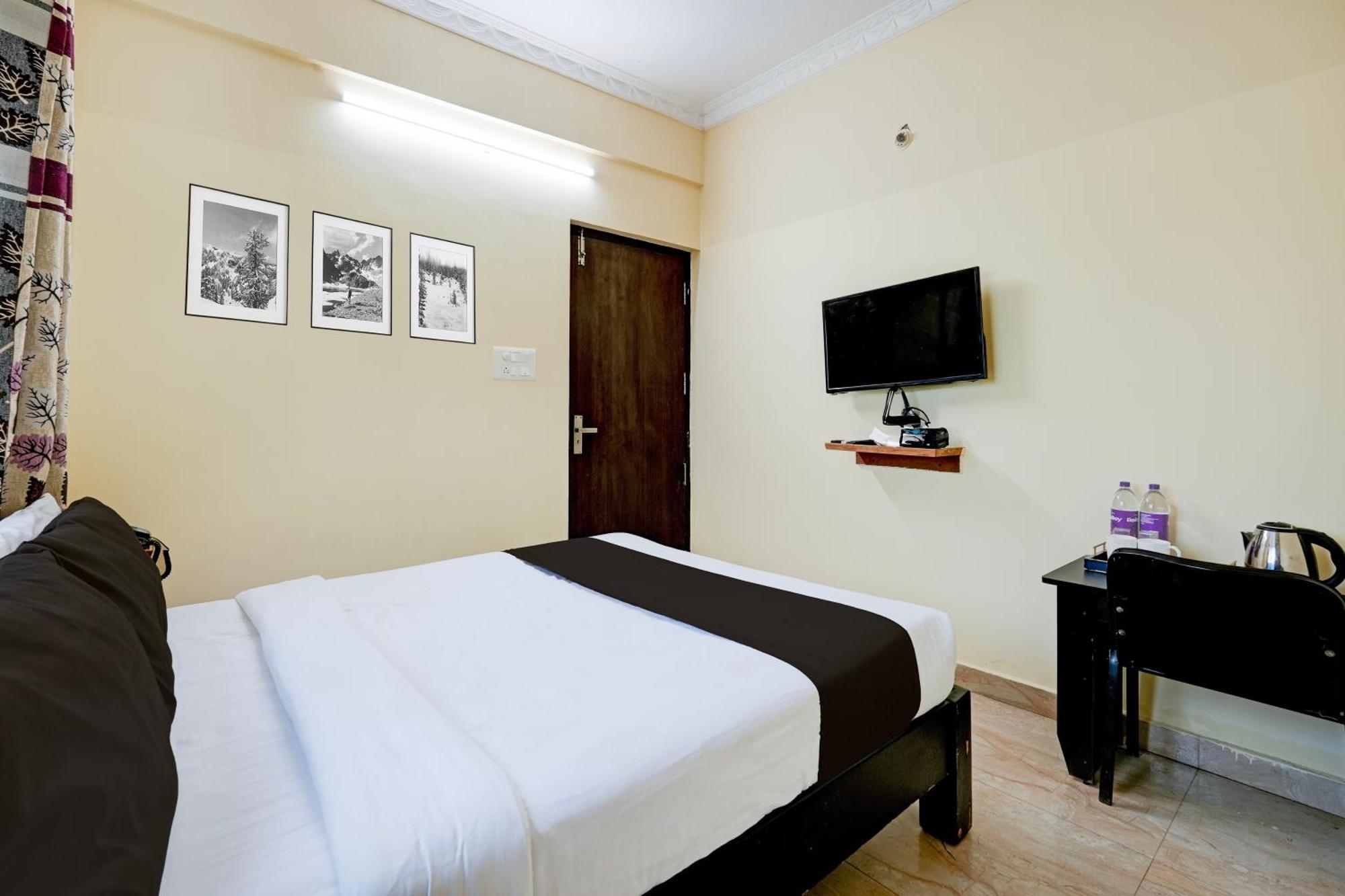 העיר בנגלור Hotel O Ganakkal Near Bgs Hospital Junction Formerly Omkar Inn. מראה חיצוני תמונה