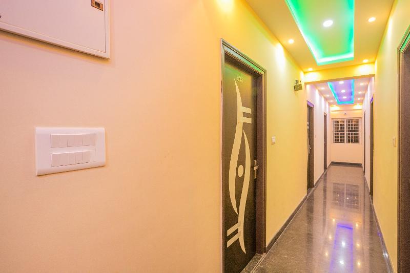 העיר בנגלור Hotel O Ganakkal Near Bgs Hospital Junction Formerly Omkar Inn. מראה חיצוני תמונה