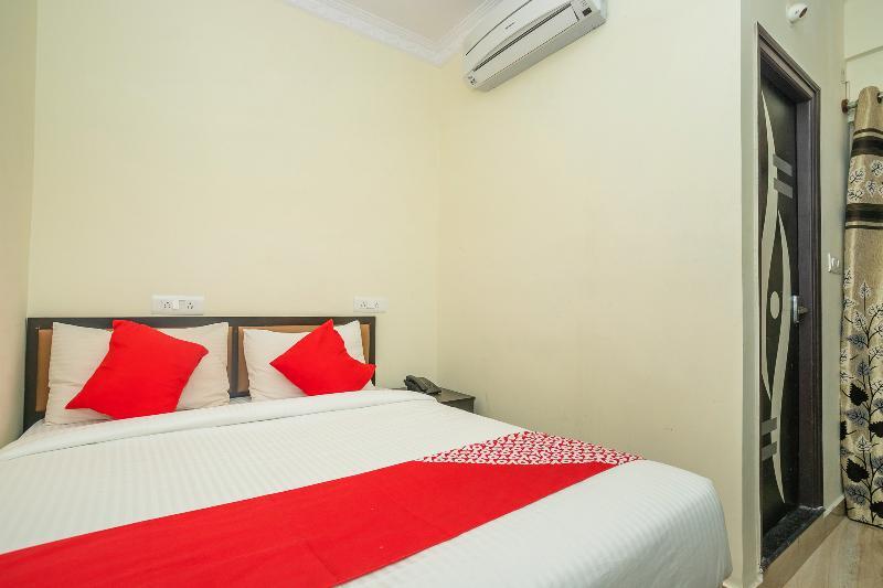 העיר בנגלור Hotel O Ganakkal Near Bgs Hospital Junction Formerly Omkar Inn. מראה חיצוני תמונה